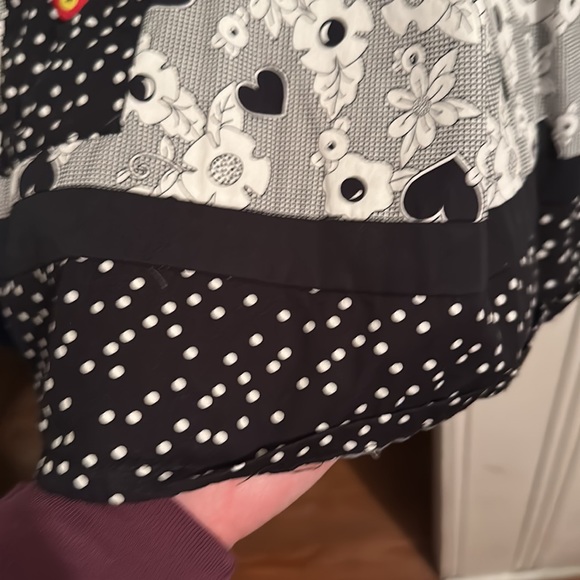 Scrub Top - Picture 2 of 5